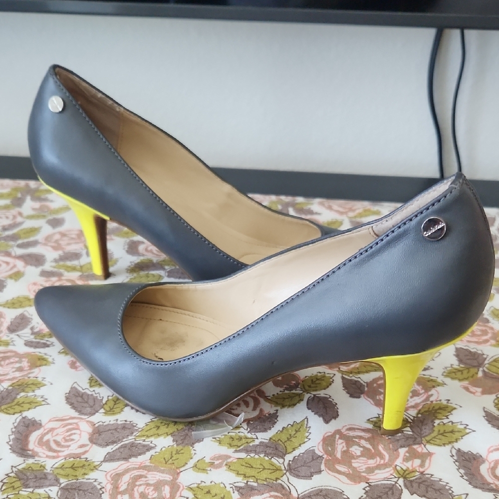 Elegant Gray and Yellow Women's Heels
